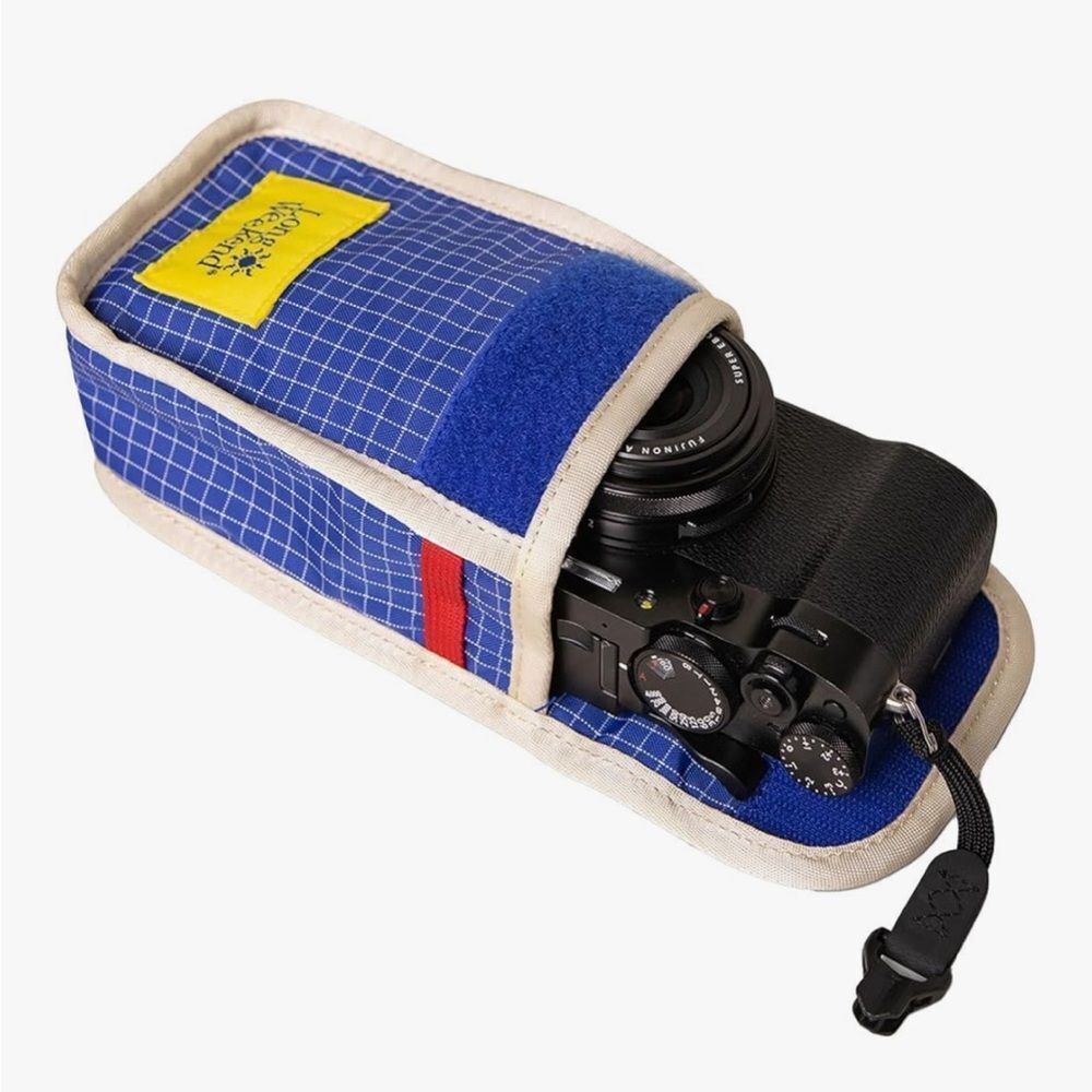 Long Weekend Camera Pouch Creme Multi Blue Grid Travel Case. NEW/Sealed - Picture 3 of 12